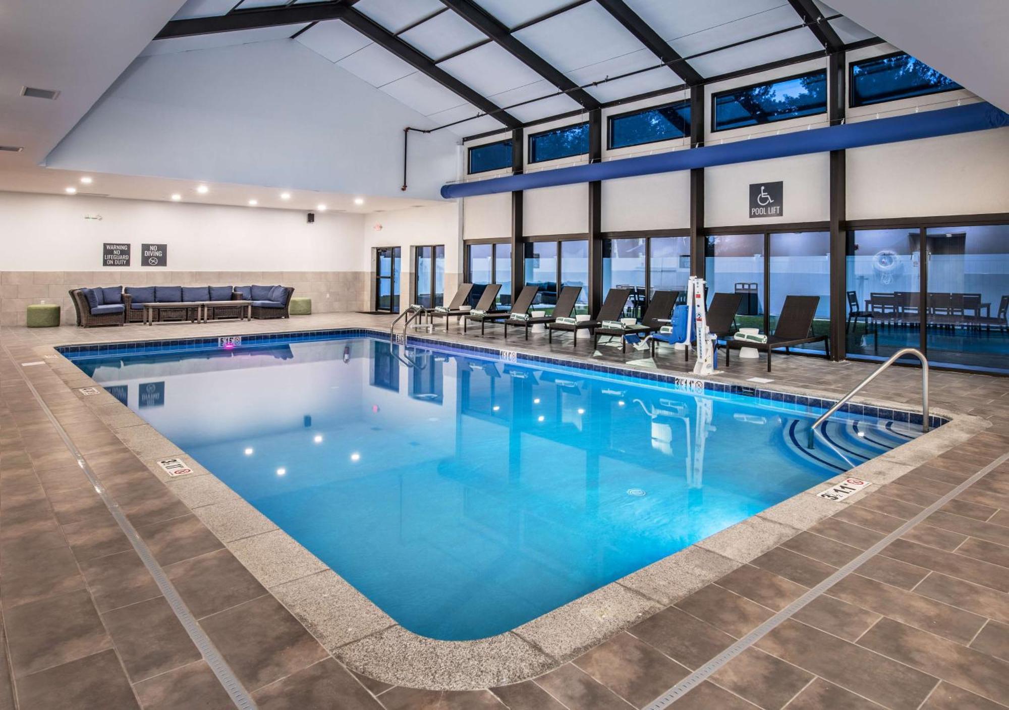 Hotel Doubletree By Hilton Monroe Township Cranbury Rossmoor Esterno foto